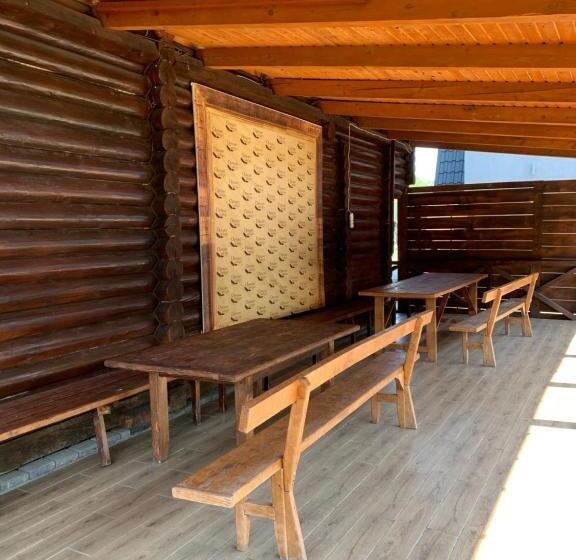 فندق Orlyne Gnizdo