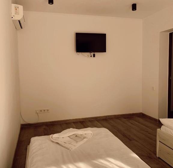 فندق Orlyne Gnizdo