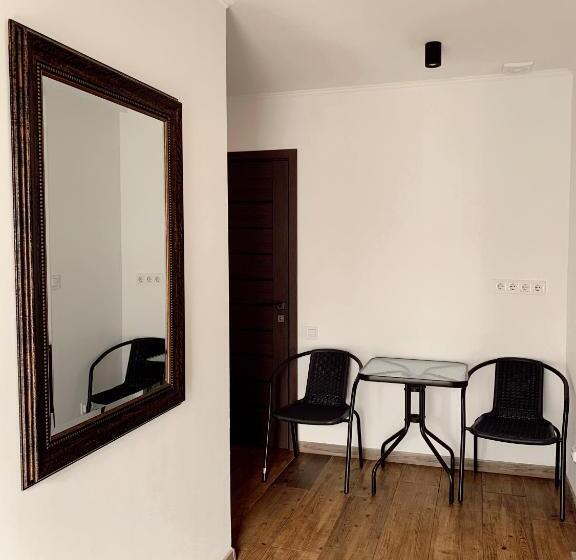 فندق Orlyne Gnizdo