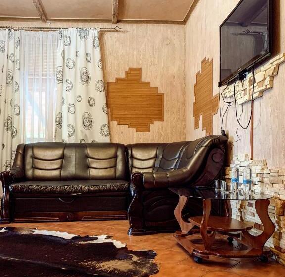 فندق Orlyne Gnizdo