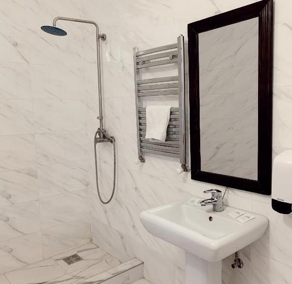 فندق Orlyne Gnizdo