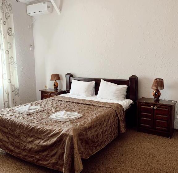 בית מלון כפרי Orlyne Gnizdo