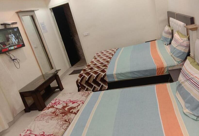 בית מלון כפרי Oscar Banquet And