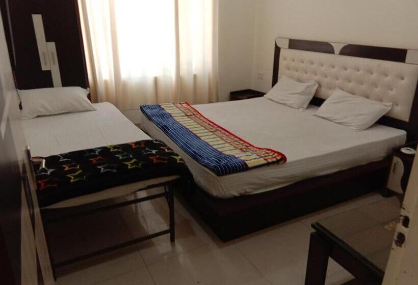 בית מלון כפרי Oscar Banquet And