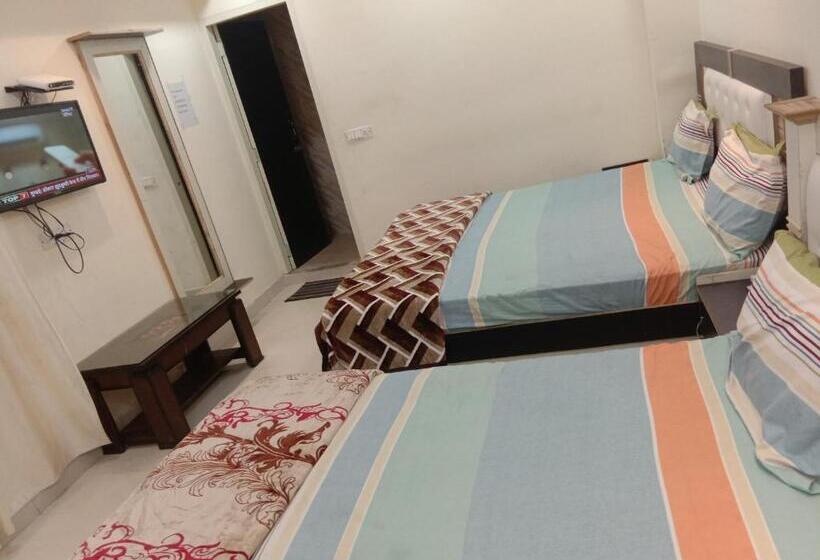 בית מלון כפרי Oscar Banquet And