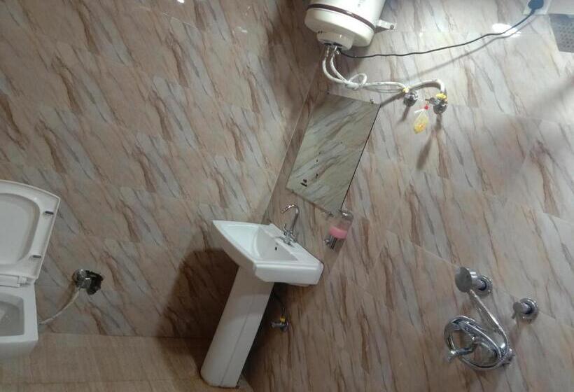 בית מלון כפרי Oscar Banquet And