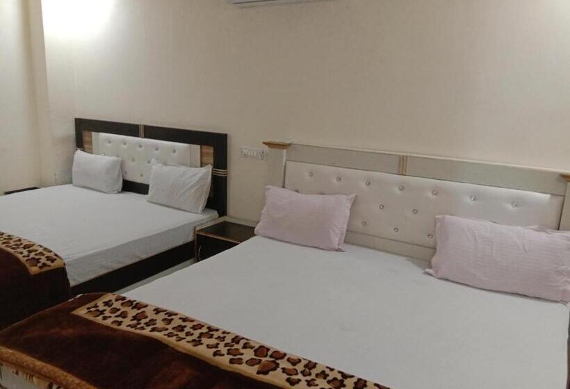 בית מלון כפרי Oscar Banquet And