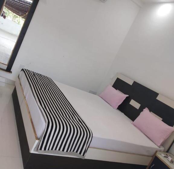 בית מלון כפרי Oscar Banquet And