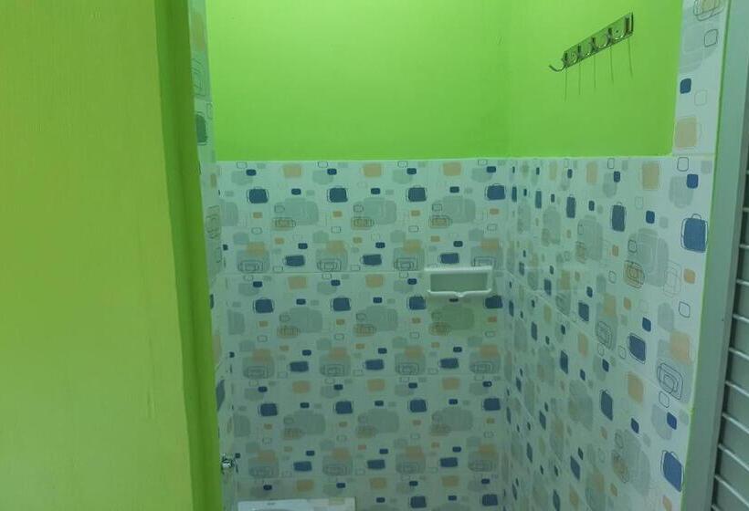 Отель Oyo 3487 Es Em Je Residence