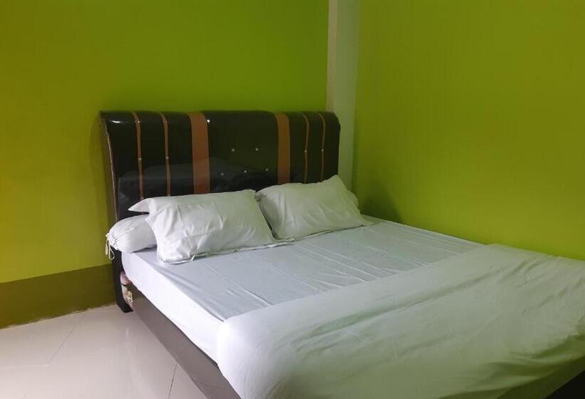 هتل Oyo 3487 Es Em Je Residence