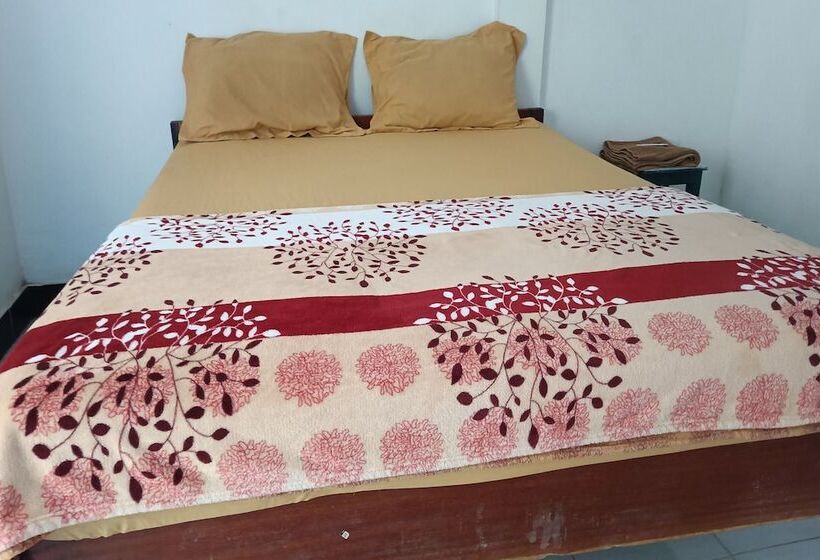 هتل Oyo 93359 Kawi Homestay