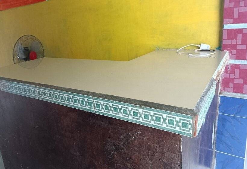 هتل Oyo 93359 Kawi Homestay