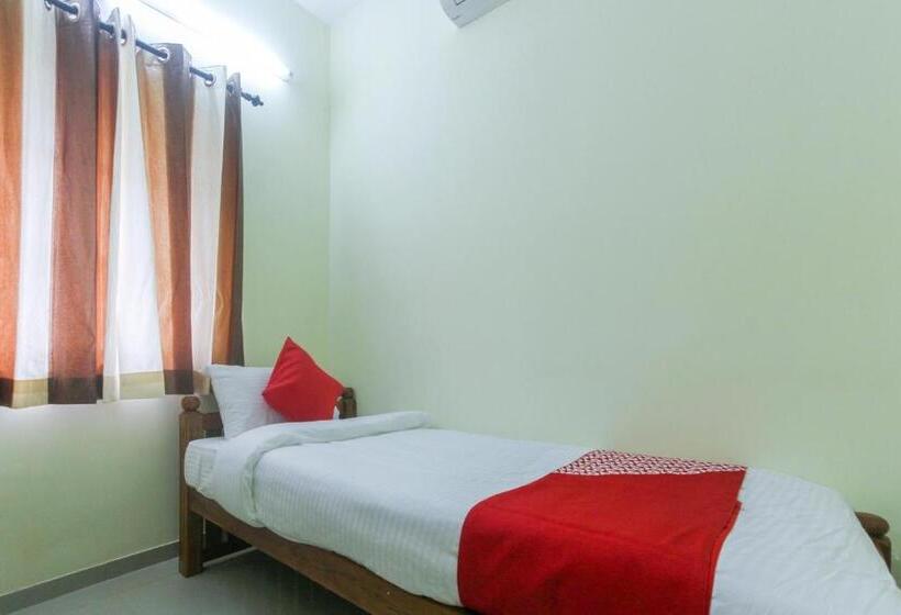 Отель Oyo Flagship Nest Residency