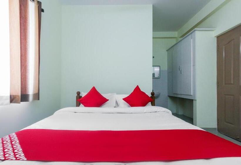 Отель Oyo Flagship Nest Residency