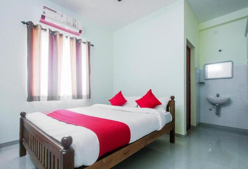 Отель Oyo Flagship Nest Residency