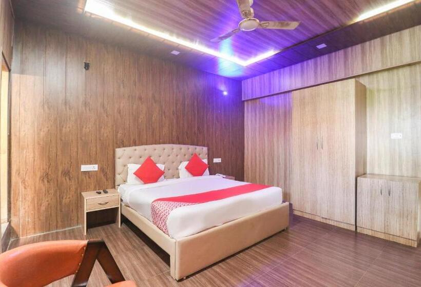 ホテル Oyo Flagship Yugantar Stay House