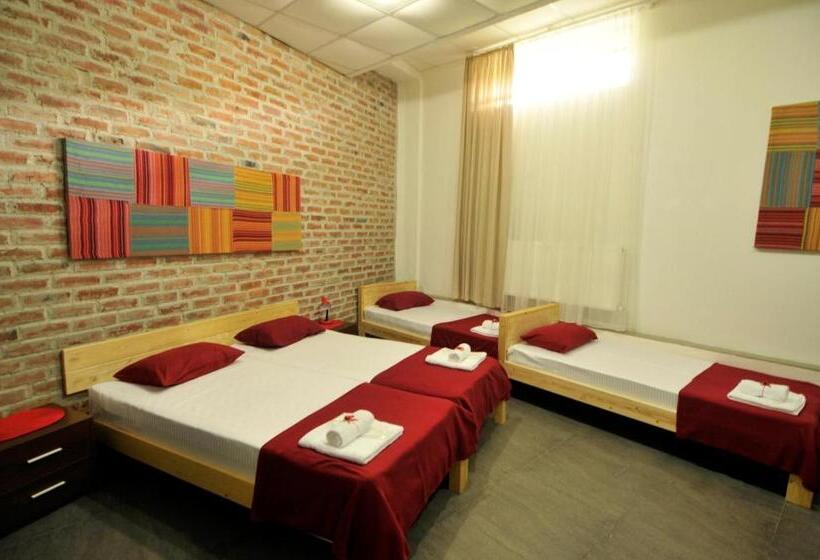 هتل Guesthouse Pipo