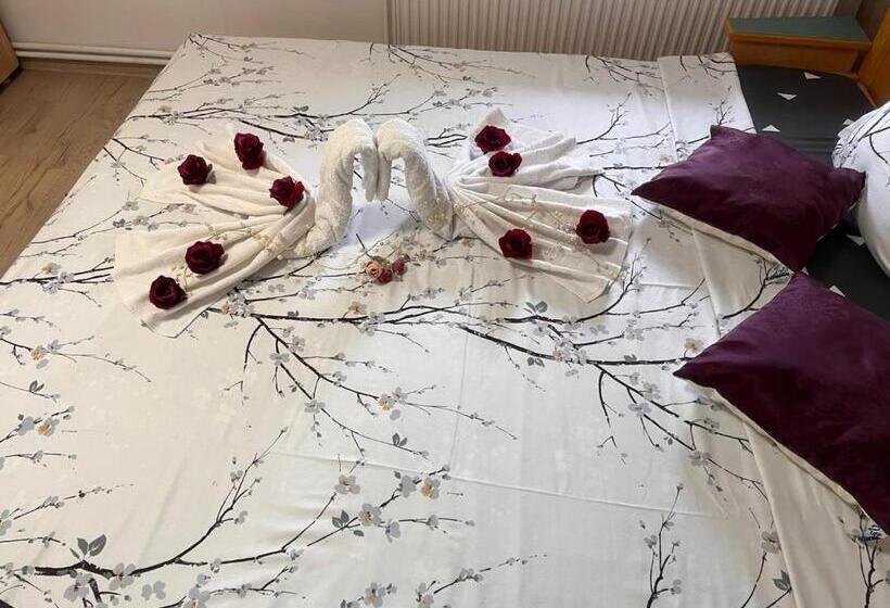 ホテル Regna Cristall