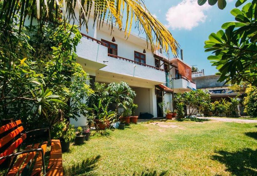 Отель Ruma Surf