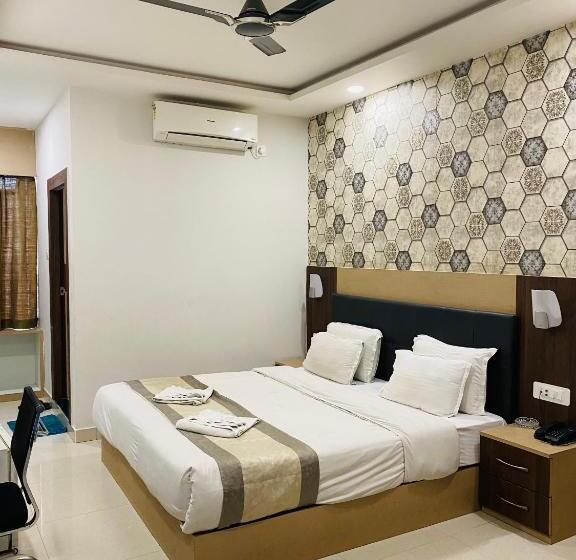 هتل Saayein Residency