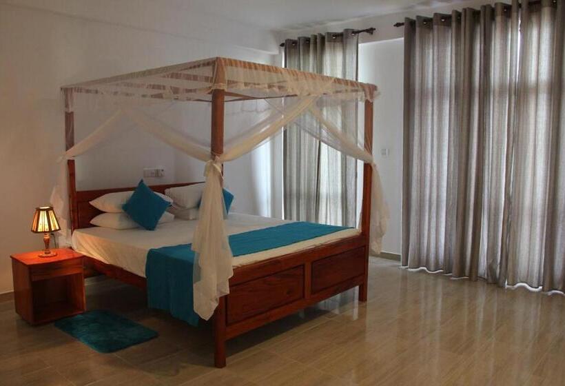 호텔 Savenrose Beach Villa