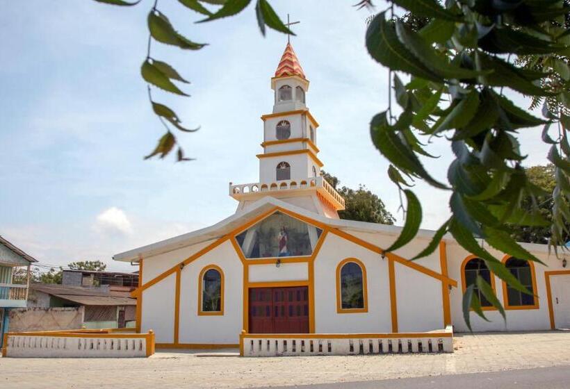 Отель Sea World