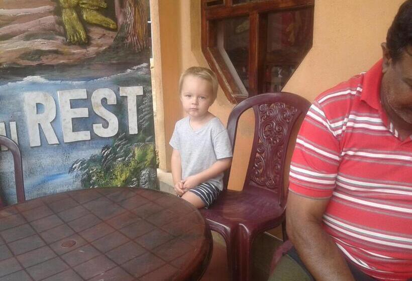 בית מלון כפרי Siumi Rest