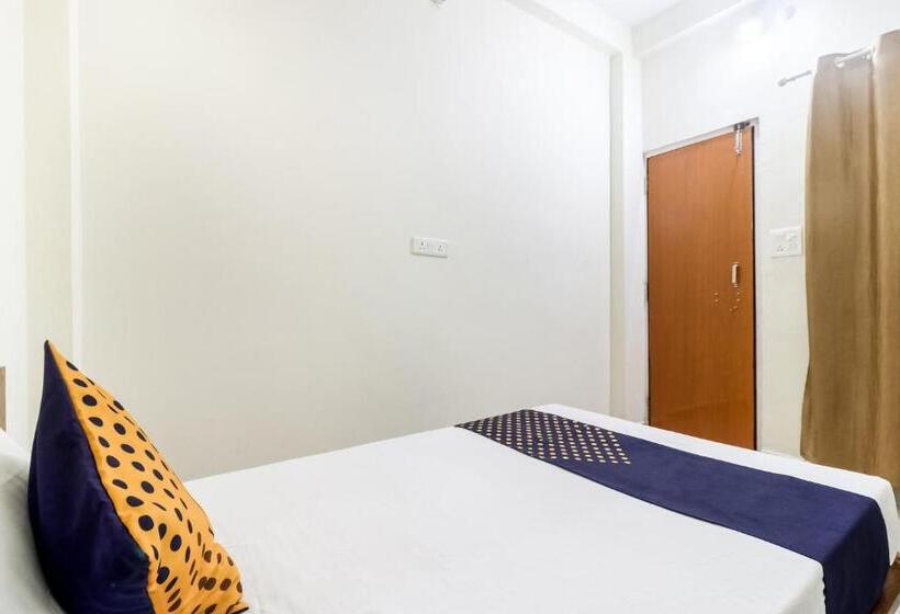 ホテル Spot On 40073 Yash Homestay