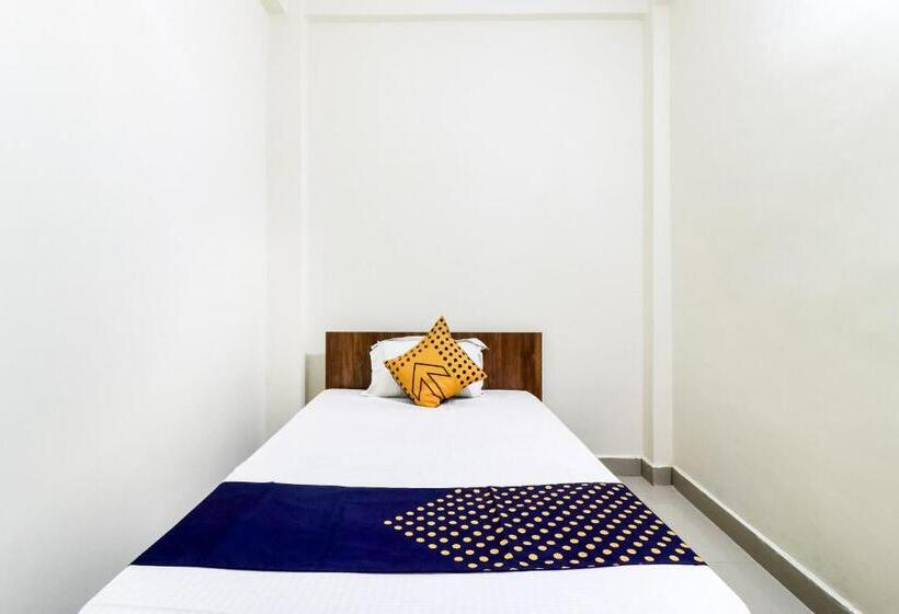 ホテル Spot On 40073 Yash Homestay