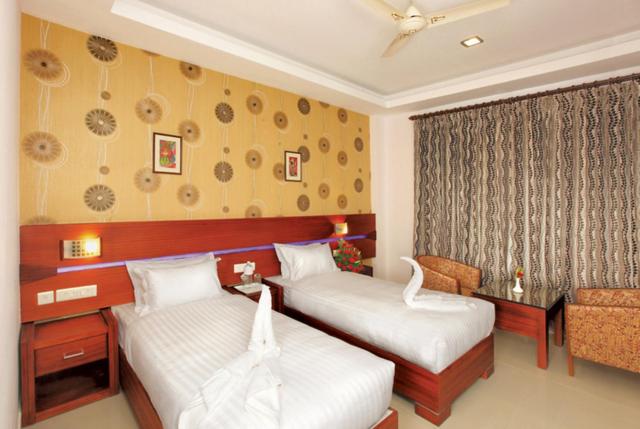 ホテル Vkj International Kuttampuzha