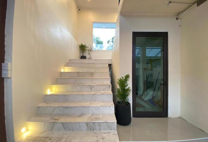 Motel บ้านสวนสมบูรณ์