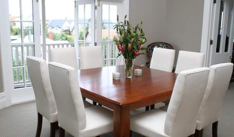 Nelson Heights Bed & Breakfast