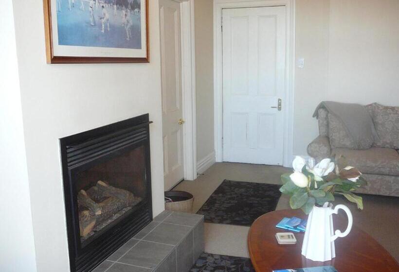 Nelson Heights Bed & Breakfast