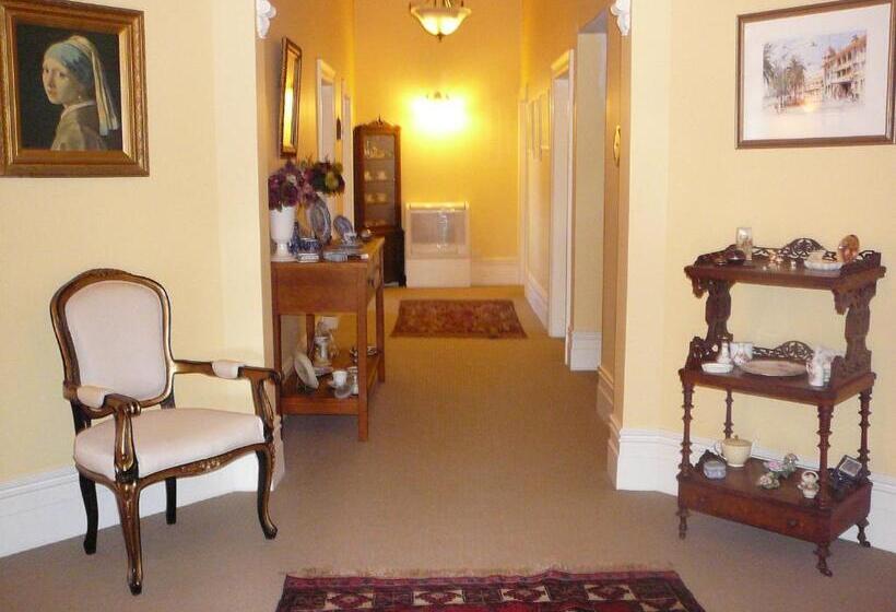 Nelson Heights Bed & Breakfast