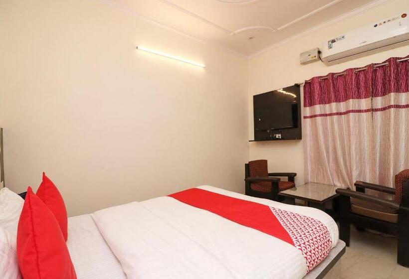 Oyo Dev Hills Hotels & Resorts