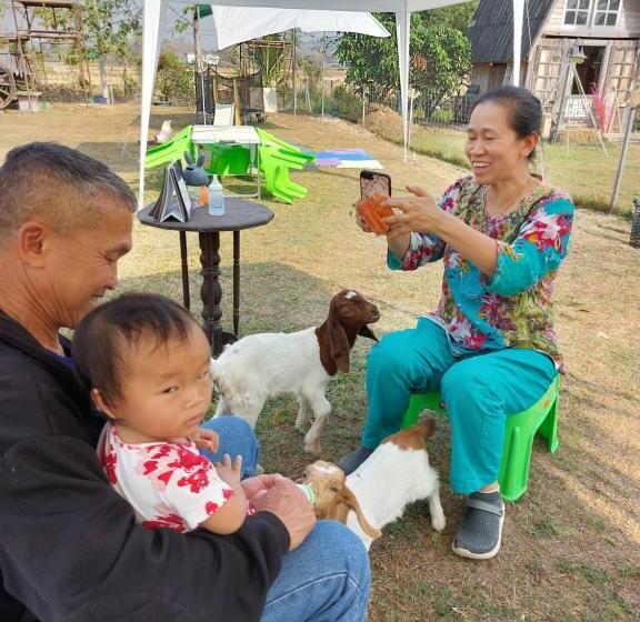 Pensionat เฮือนปลายนา โฮมสเตย์