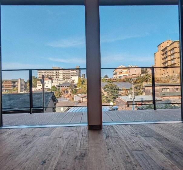 بنسيون 貸別荘 楓 Fū  有馬