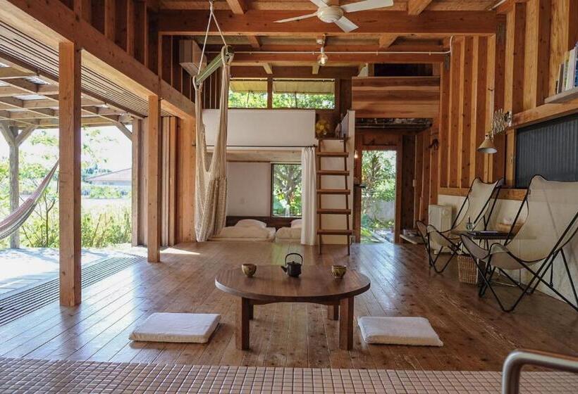 Pensión 姉と弟の家