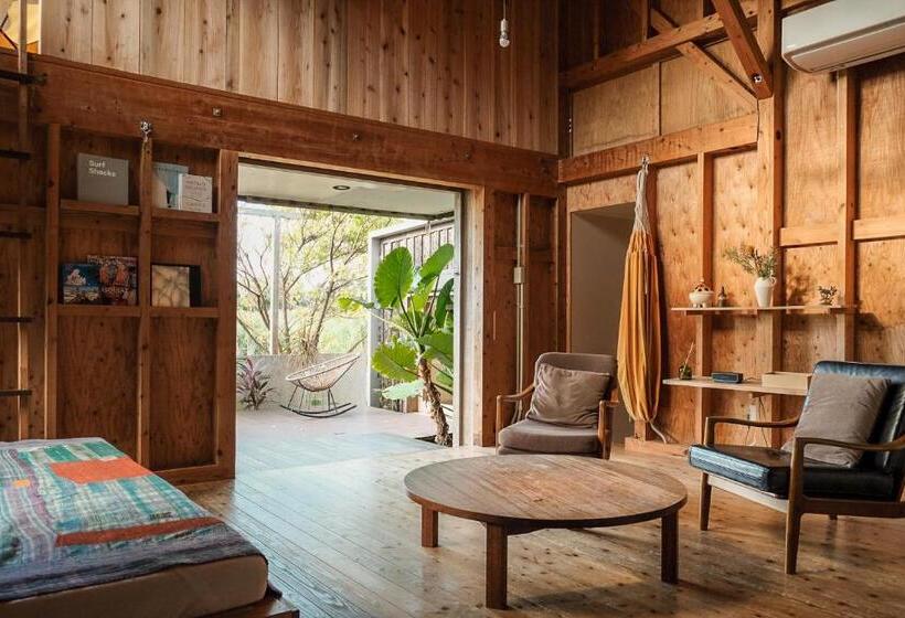 Pensión 姉と弟の家