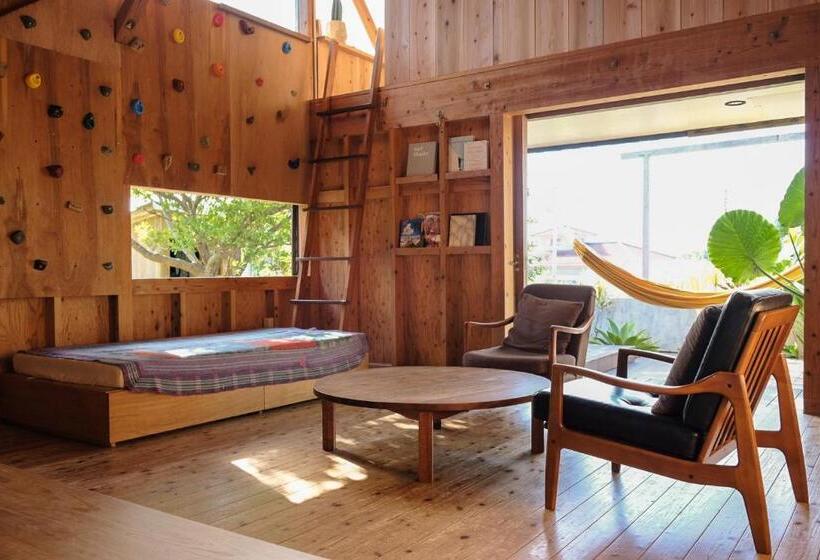 Pensión 姉と弟の家