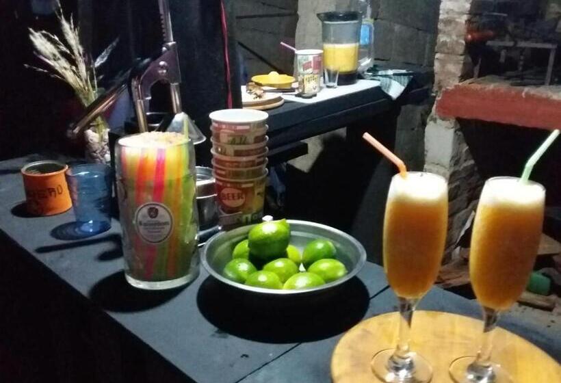 Пансион Casa De Huespedes Amigos Del Diablo