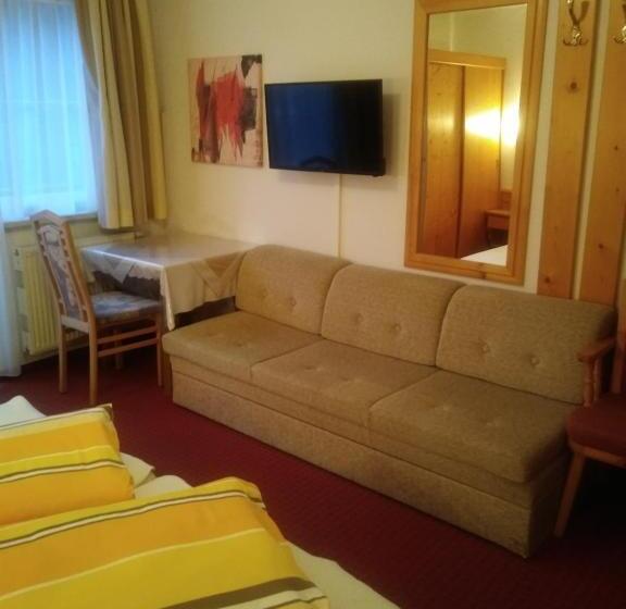 ペンション Bella Mira