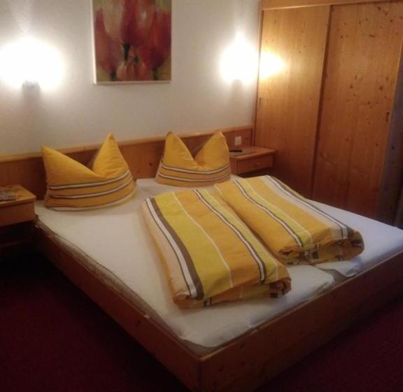 ペンション Bella Mira