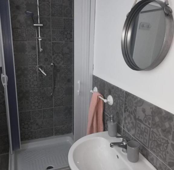 膳宿费 Binario 31