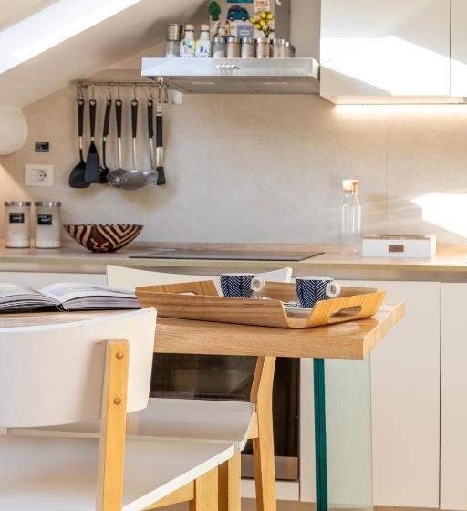 پانسیون Bright Attic And Studio In The Heart Of Milan