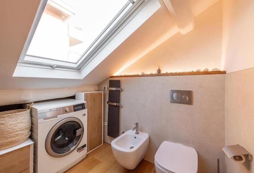 پانسیون Bright Attic And Studio In The Heart Of Milan