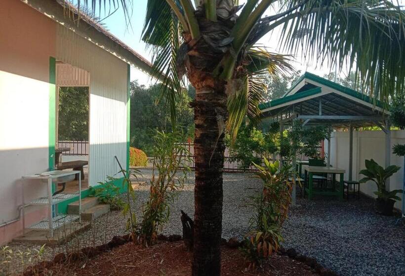 膳宿费 Bungalow 36 M2 Sur Terrain 400m2 Avec Piscine Privée A 12km De Ban Dung