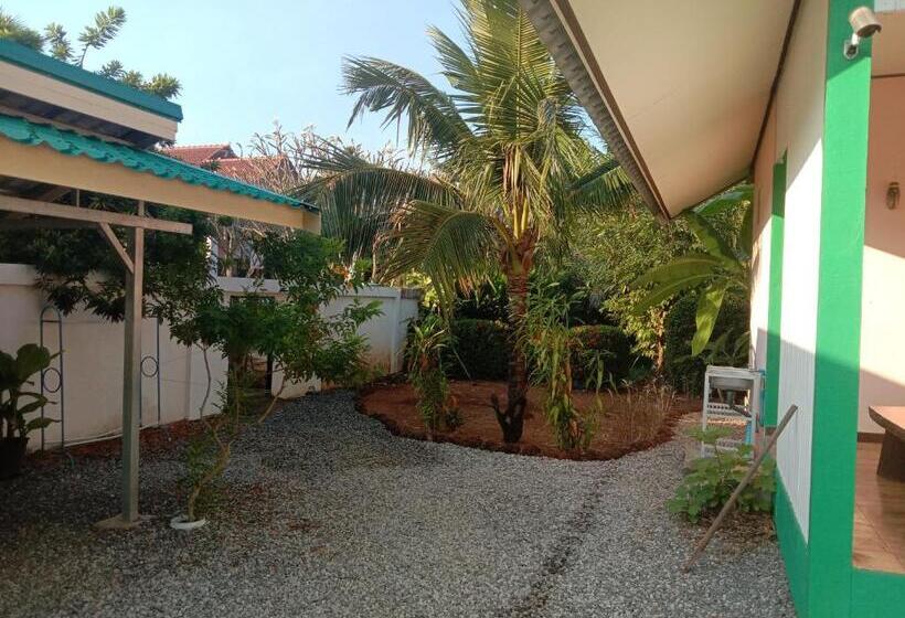 Pensão Bungalow 36 M2 Sur Terrain 400m2 Avec Piscine Privée A 12km De Ban Dung