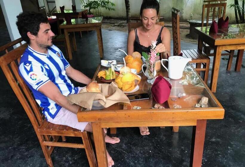 펜션 Chandima Beach Waver