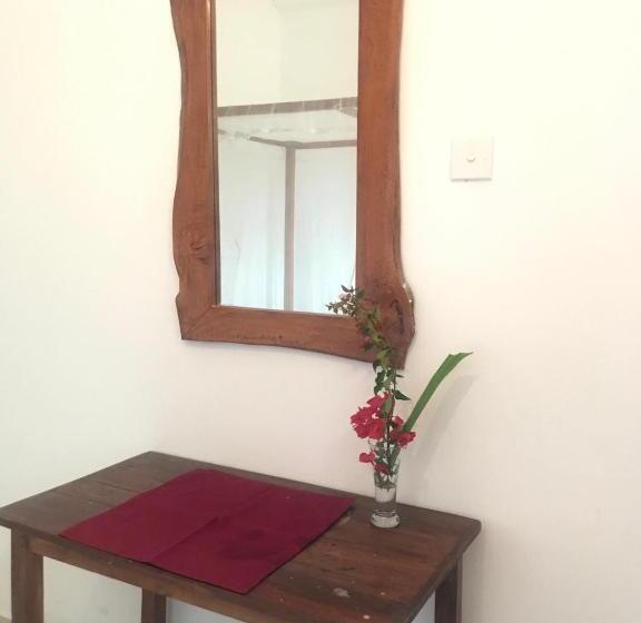 펜션 Chandima Beach Waver